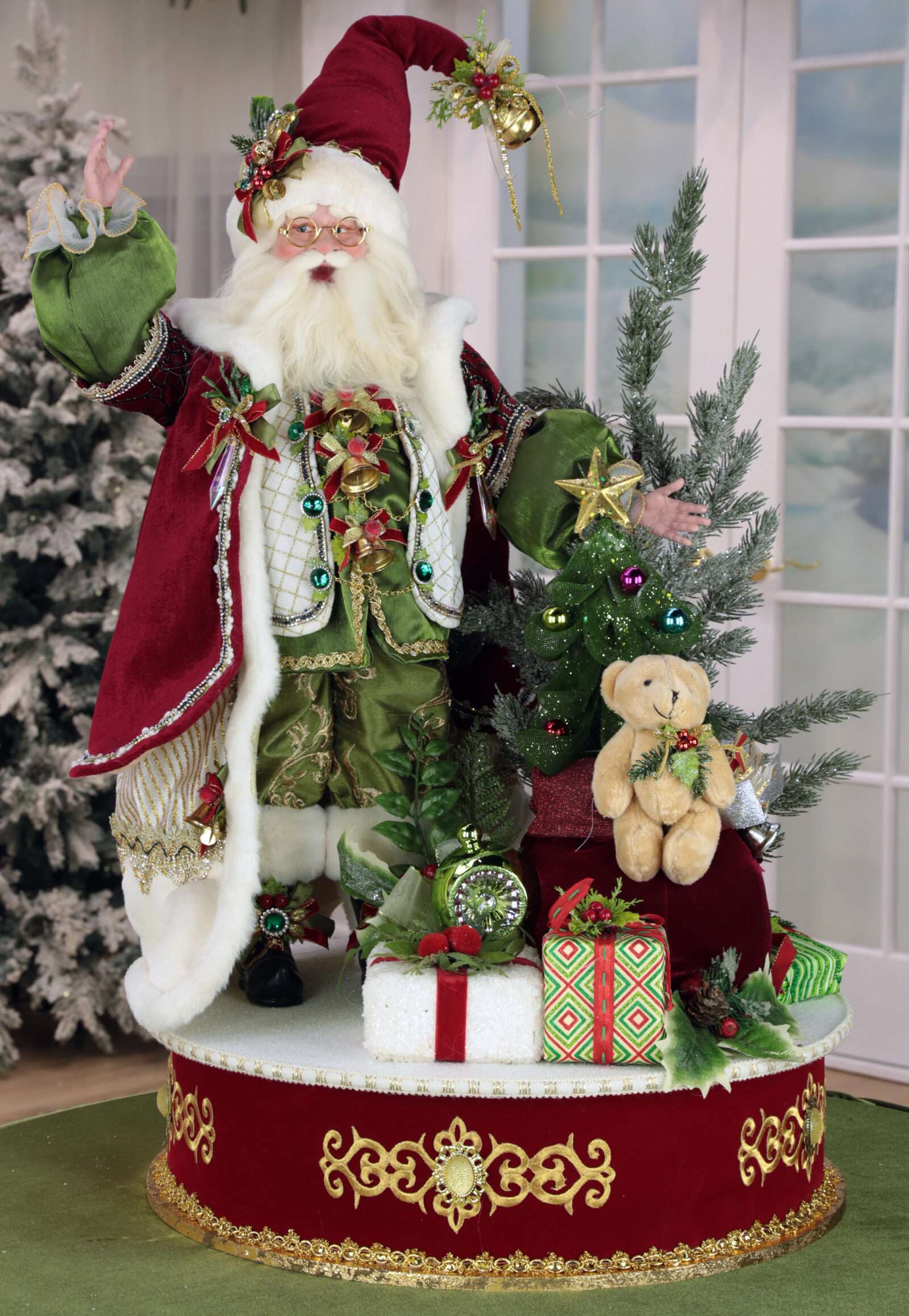 HOLLY AND IVY SANTA WITH PRESENTS ON BASE