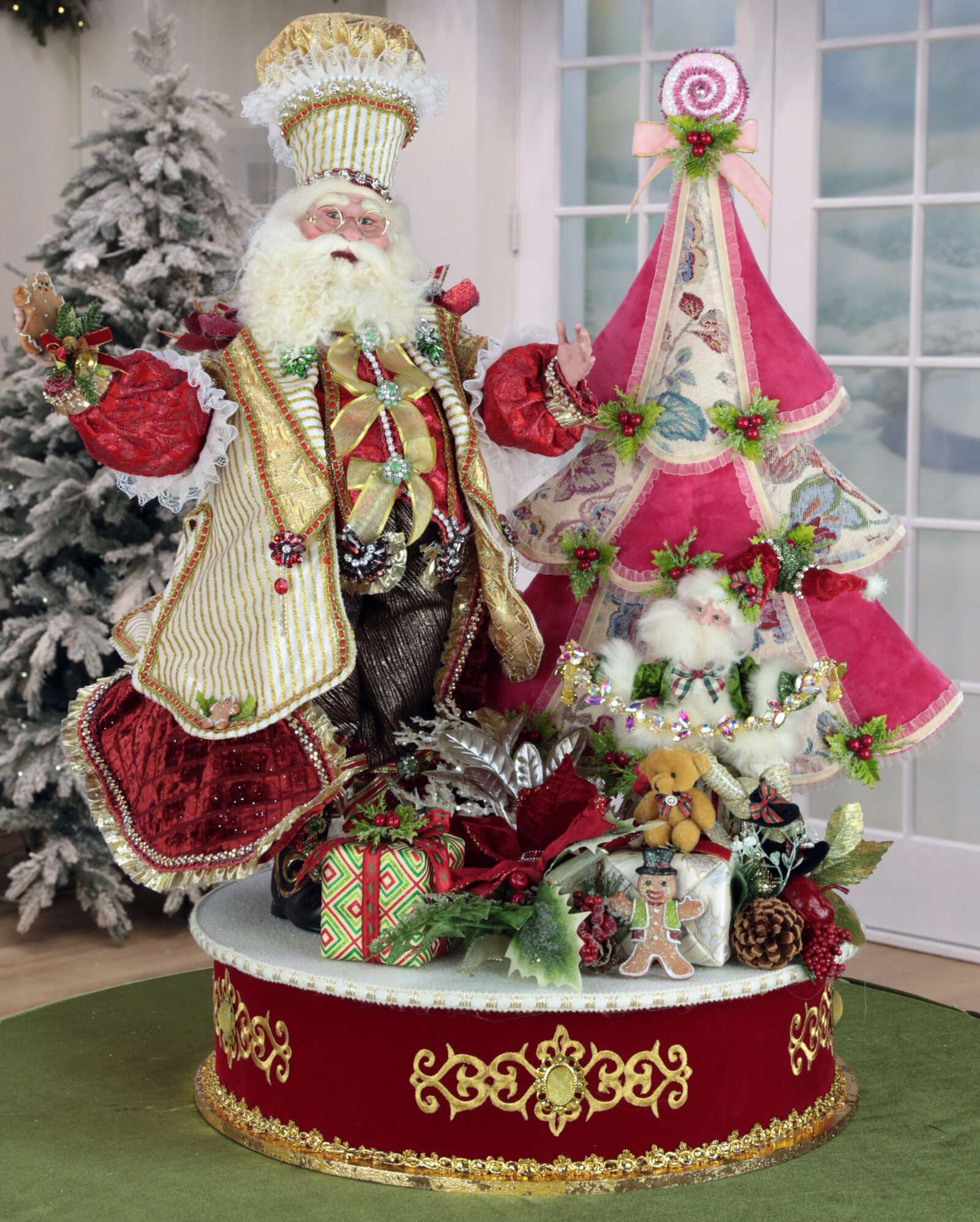 Tasty Cuisine Santa With Tree & Trimmings - Few of a Kind