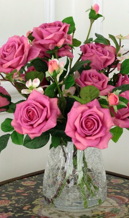 Roses in Crackle Vase - 17 Inches